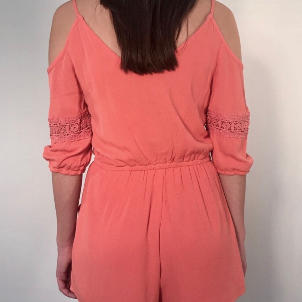 Angela Fashion - Cold Shoulder Lace Romper - Picture 3 of 4